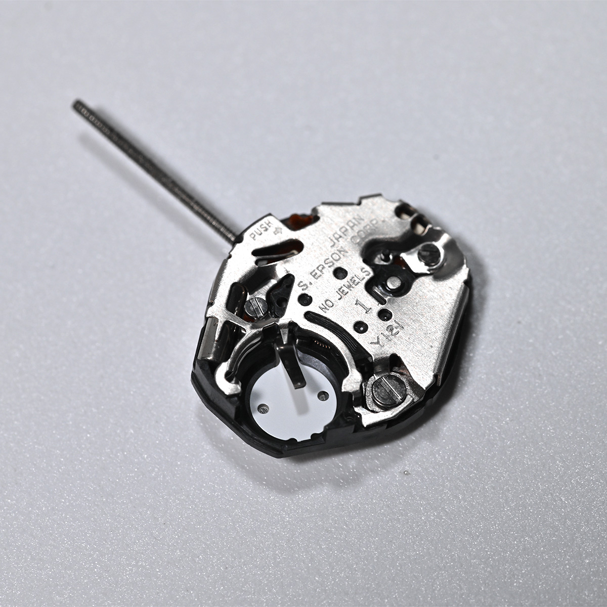 Jewels In Quartz Watches - Y121 Uhrwerk Epson Y121f1 Quarz-Uhrwerk mit