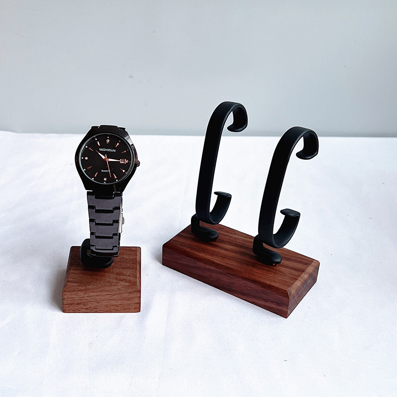 C-förmiger Uhrenhalter aus Hol – Jewelry And Watches Inc Bewertung und Preis